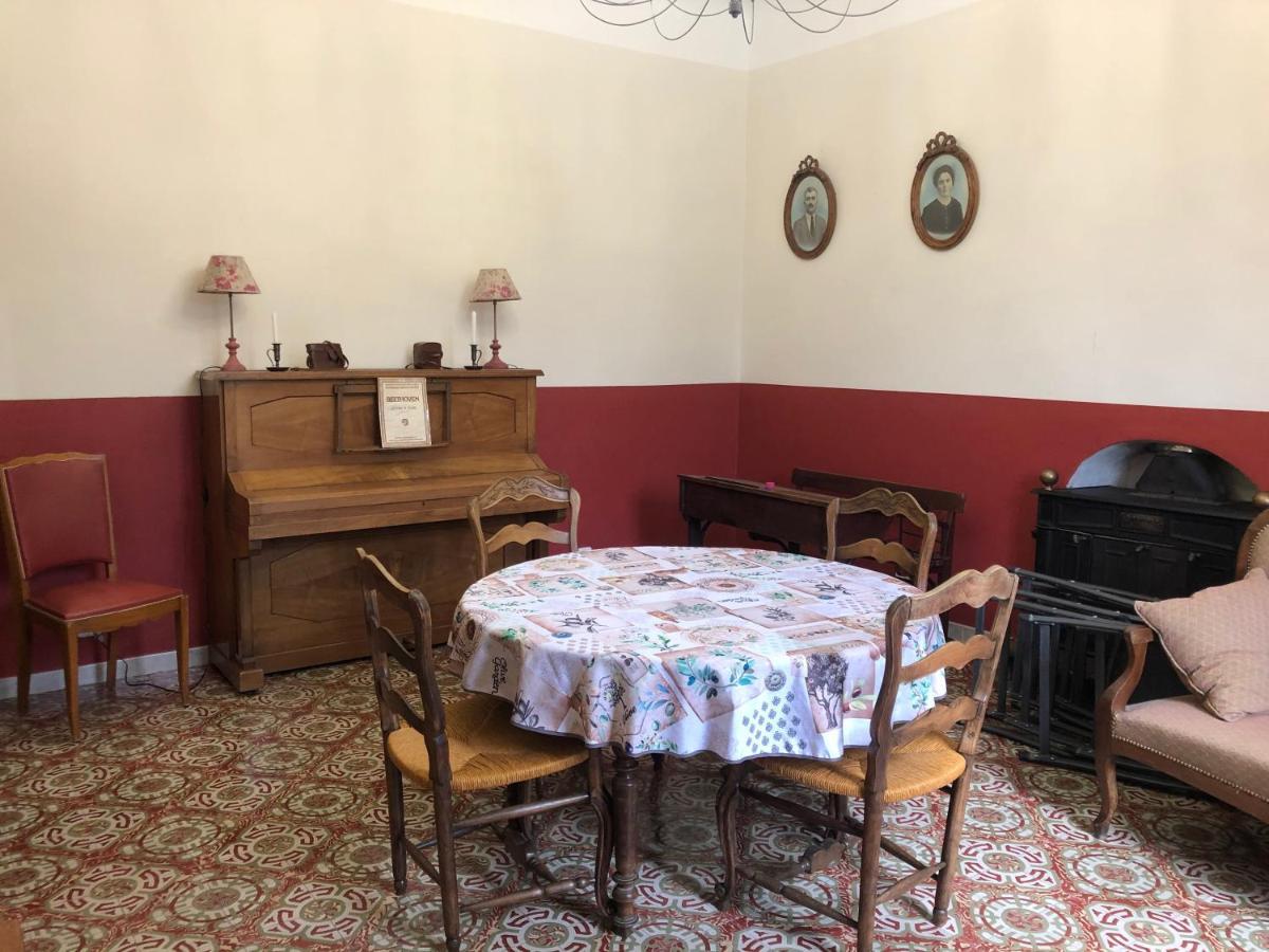 Mas La Cigaliere Panzió Venasque Kültér fotó